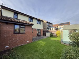 Rear- click for photo gallery